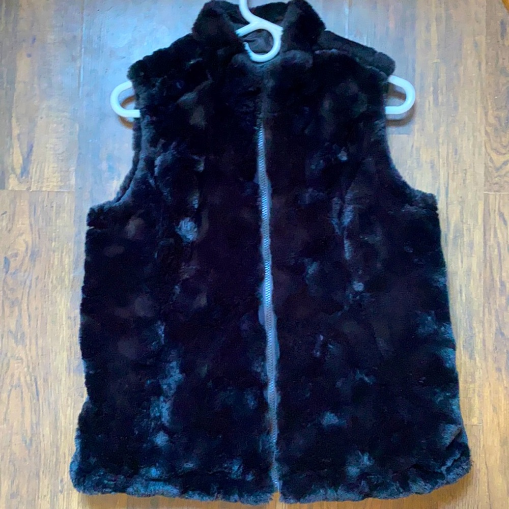 Women’s size small reversible thermal coat.